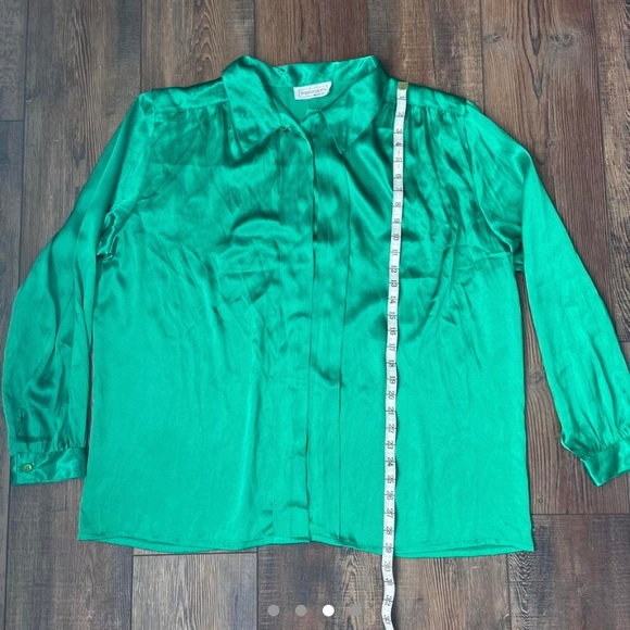 emerald green silk button up oversized blouse - Picture 3 of 4
